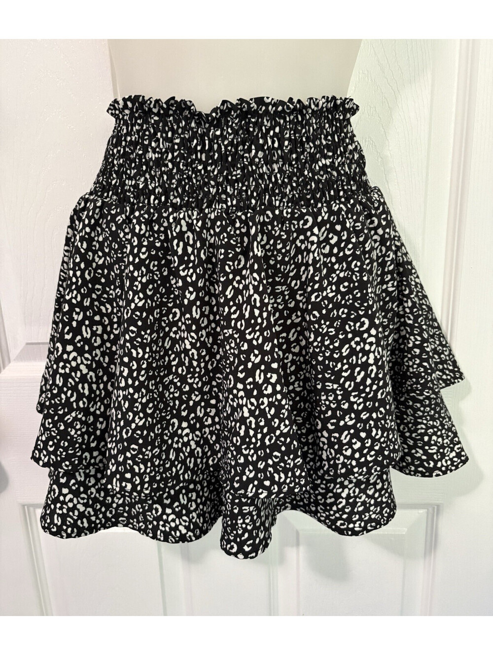 Altar'd State Women’s Black/White Animal Print Pull-On Skater Skirt L Short NWT